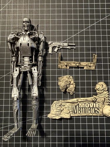 Mcfarlane terminator 800 - mcfarlane,